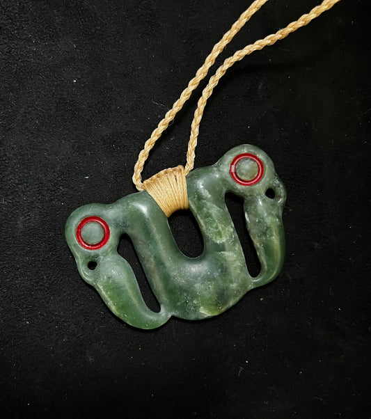 Pekapeka - Pounamu